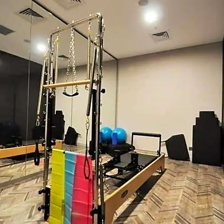 Luxury With Gym And Pool Floor40 Apartment