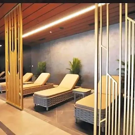 Luxury With Gym And Pool Floor40 * 이스탄불