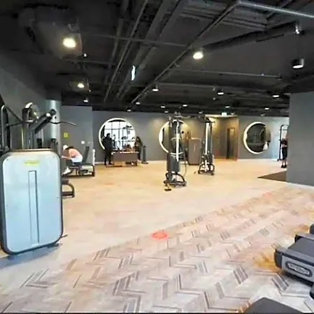 Luxury With Gym And Pool Floor40 아파트 *